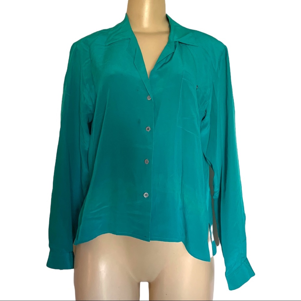 True Vintage 💯% Silk Kelly Green 80’s Button Up LS Blouse Shoulder Pads